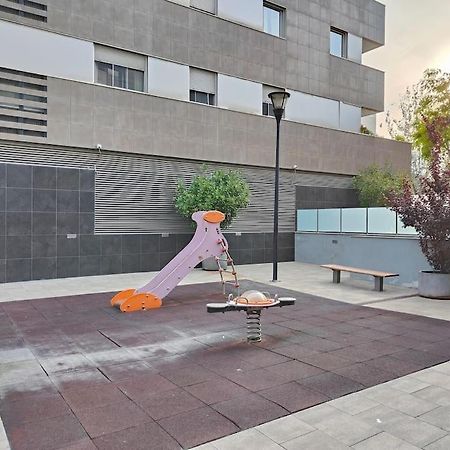 Cozy Apartment Forum Beach Sant Adrià de Besòs Esterno foto